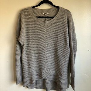 BB Dakota Sweater